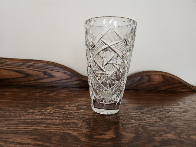 Grand vase exquis en cristal pinwheel dans Décoration intérieure et accessoires  à Laval/Rive Nord