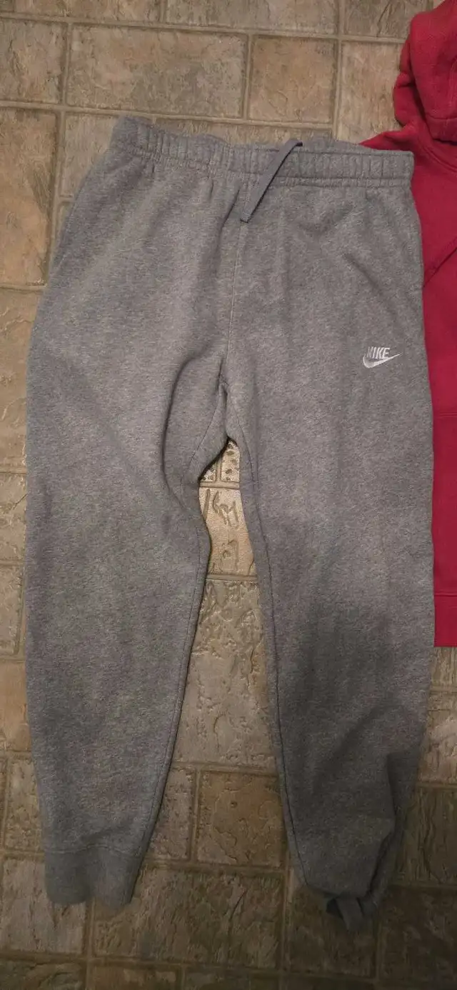 Mens medium Red and Grey hoodie and jogging pants in Men's in Cole Harbour - Image 3