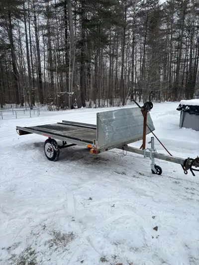 2007 Northstar Single Galvanized Snowmobile Trailer. 10ft and 4.8ft wide. Will fit snowmobiles with...