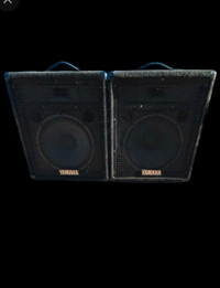 Yamaha SV12 12" 2-way passive pa  speakers