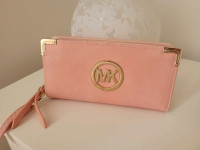 Michael Kors Soft Pink Wallet Brand New