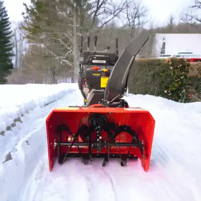 Souffleuse à neige automotrice à essence de 34 po, View more