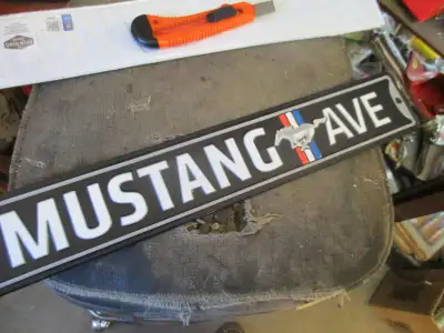 DECORATIVE FORD MUSTANG EMBOSSED TIN WALL SIGN $30 MANCAVE DECOR, View more