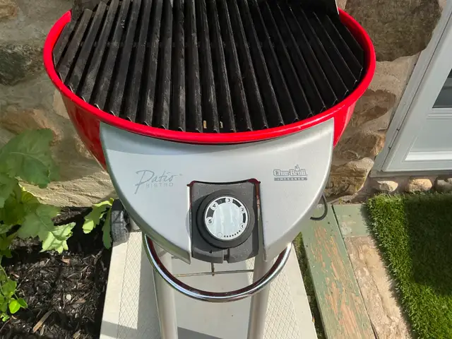 Chacoal ou BBQ électrique in BBQs & Outdoor Cooking in Longueuil / South Shore - Image 4