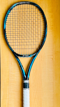 Tennis racquets Dr 98, VCORE pro 330,  VCORE 95, prince ATS 98