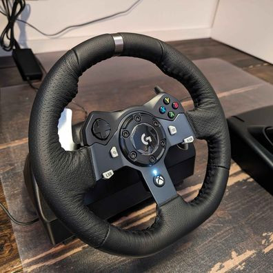 Logitech G920 Racing Wheel and Pedals (PC/Xbox) in Xbox Series X & S in Bedford - Image 2