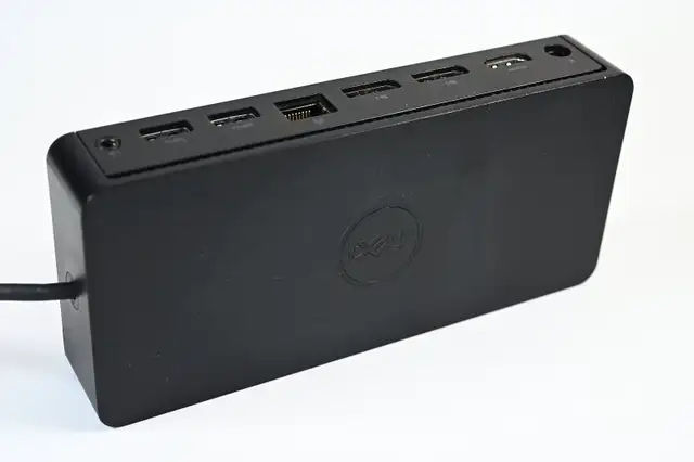 Dell D6000 Universal Dock Station USB 3.0 USB-C 4K No PSU Read! in Laptop Accessories in City of Toronto - Image 4