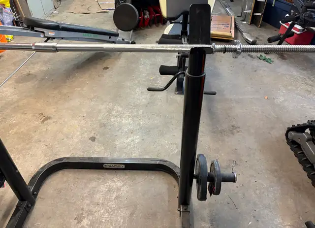 Marcy Two-Piece Olympic Weight Bench in Exercise Equipment in Cranbrook - Image 8