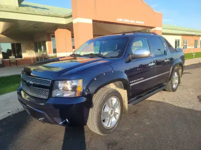 2009 chevy avalanche LTZ 6.0 v8 Remote start Front heated seats DVD EXTRA SET OF RIMS 3 separate tir...