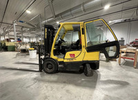 Hyster HY Indoor and Outdoor Forklift (Model H70FT)
