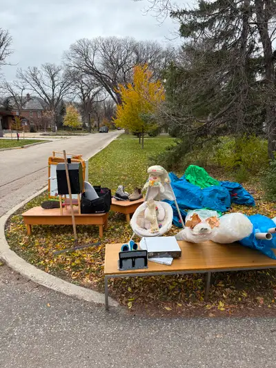 Free stuff - River Heights, View more