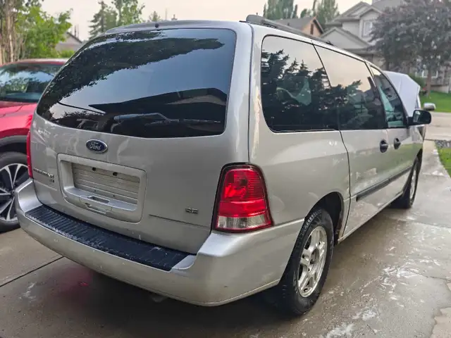 Ford freeStar 2007529384637109391363