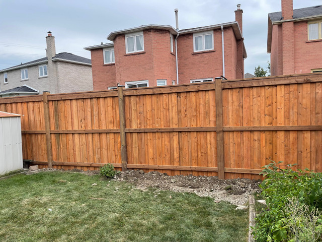 GTA fencing and decks new or repair please call me free estimate in Construction & Trades in Oshawa / Durham Region - Image 2