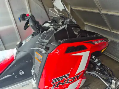 2 low KM 550Fan snowmobiles, carb and no computer, electric start. SkiDoo tundra 2017 has 1,600 KM n...