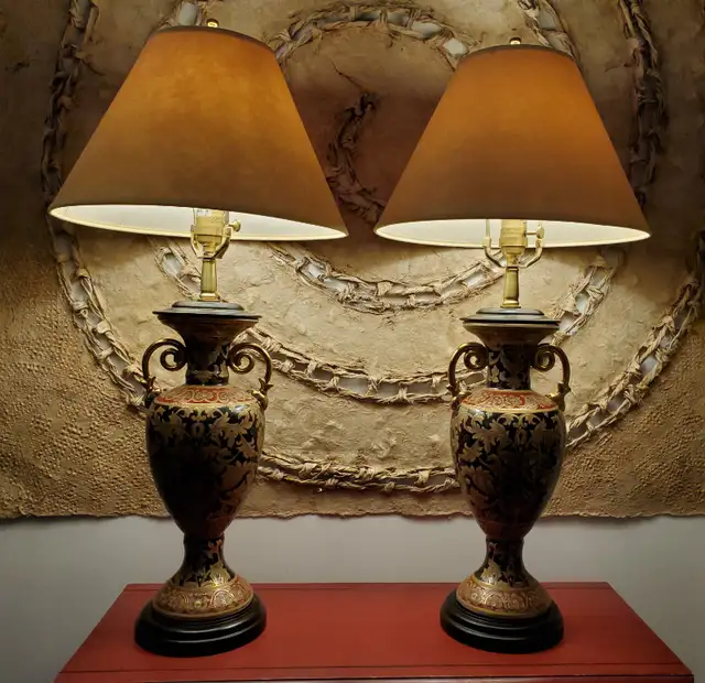 VINTAGE  TABLE LAMP in Arts & Collectibles in City of Toronto - Image 10