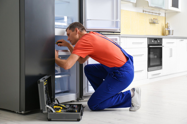 Refrigerator freezer coolers repair ️ in Refrigerators in Mississauga / Peel Region