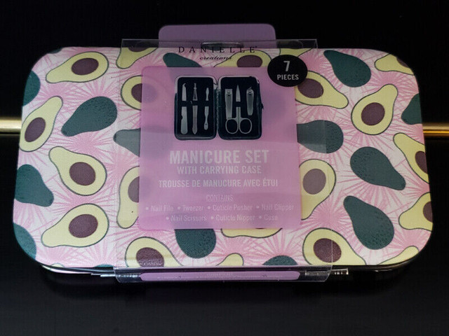 New Manicure 7 Piece Kit Case Nail File Clipper Scissors Tweezer in Health & Special Needs in Brantford