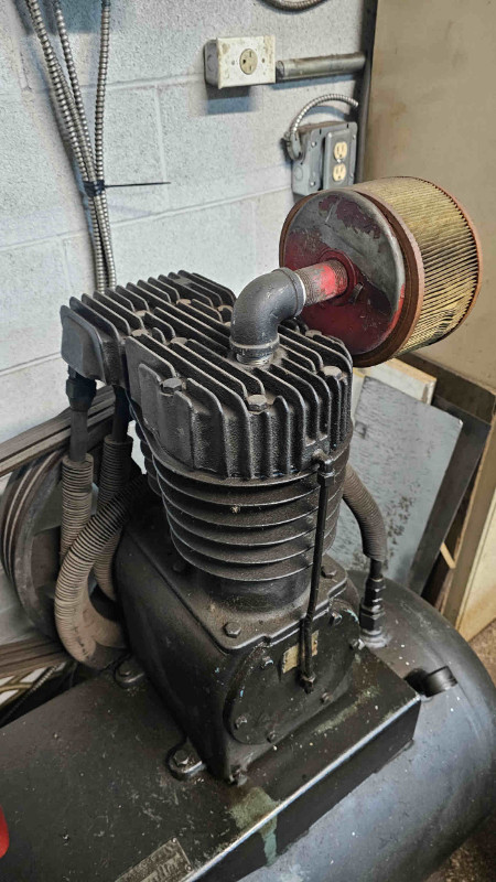 5 HP Kellogg Air Compressor in Other Business & Industrial in Mississauga / Peel Region - Image 3