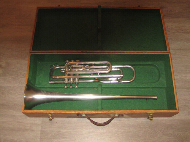 PRO FANFARE TRUMPET Bb model  Tenor Herald/ Fanfare  Trumpet in Brass in Stratford