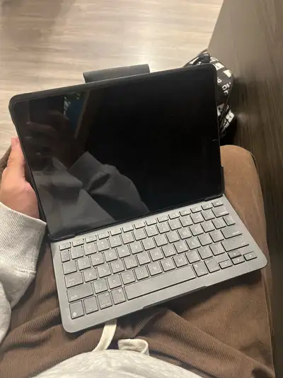 Ipad with Logitech Keyboard, View more