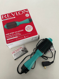 Revlon One-Step Ionic Hair Dryer and Volumizer- Ltd Ed. New