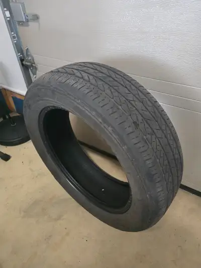 Acheté neuf chez Honda, pneus 4 saisons, bons au moins 2 autres saisons