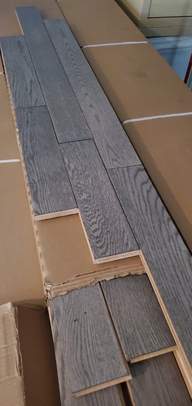 Bois franc 3 1/4 gris chene 660p2 / 660sqft hardwood floor oak