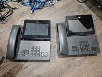 2 Cisco IP phones