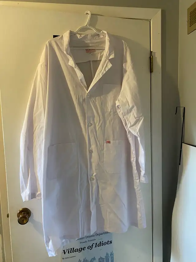 Lab Coats (read description)563355866282731521