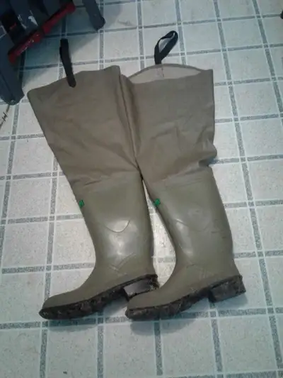 hip waders, View more