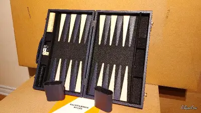 Mallette de Backgammon en Vinyle, View more