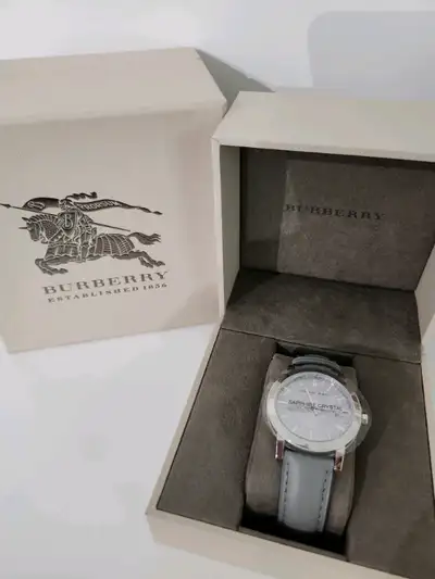 28 ads for burberry watch in All Categories in Canada Kijiji Marketplaces