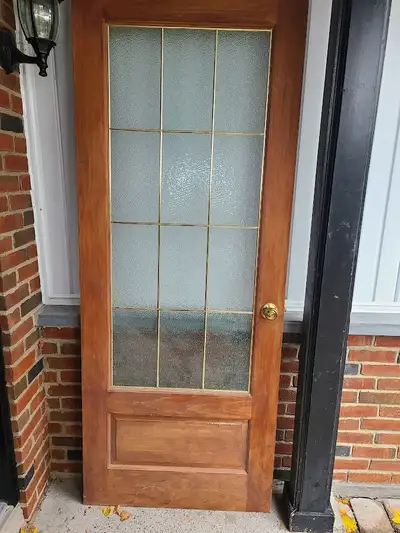 Porte vitrée d'interieur en pin teinté, door in pin tinted wood, View more