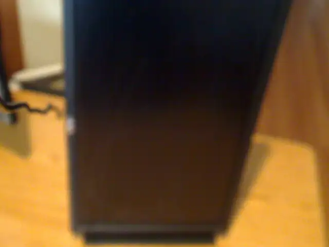 23" Dell U2311H Flat Panel Monitor Hi-Def w/Deluxe tilt Stand in Monitors in City of Toronto - Image 3