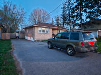 Beautiful 2 BDRM Unit near Downtown Barrie-$2000-Avail. May 15