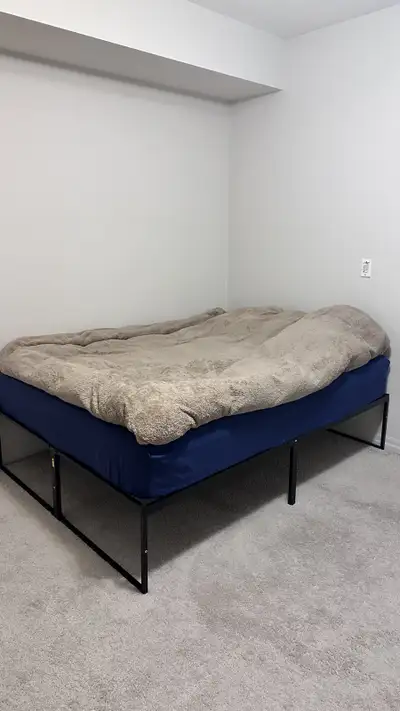 FREE Queen Bed Set – Pickup Only, Available This Week Only, View more