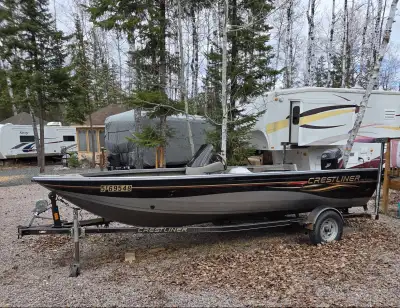 Features and Equipment: - Large Casting Deck, livewell, rod storage, multiple storage compartments,...