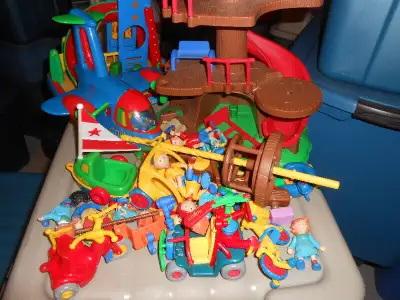 Caillou bundle, View more