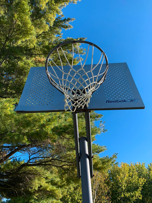 Reebok basketball hoop | Basketball | Trenton | Kijiji