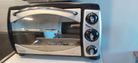 Petit four/Small electric oven