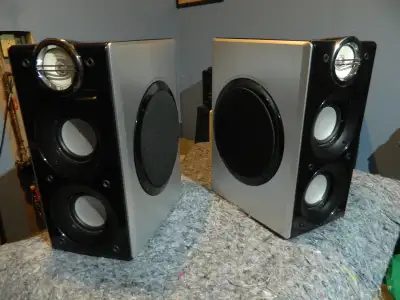 LG Speakers, View more