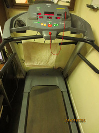 Treadmill, Precor 9.23