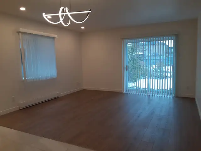 Appartement 3 1/2 entièrement rénové à louer à Saint-Rémi