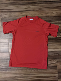 Columbia Moisture Wicking Athletic T Shirt - Men's Small