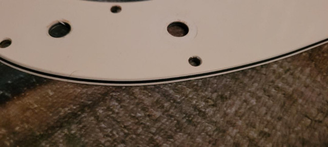 Fender USA Precision Bass Pick Guard in Guitars in Calgary - Image 3