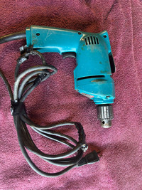 Makita , 3/8, variable speed drill, corded and chuck key, 