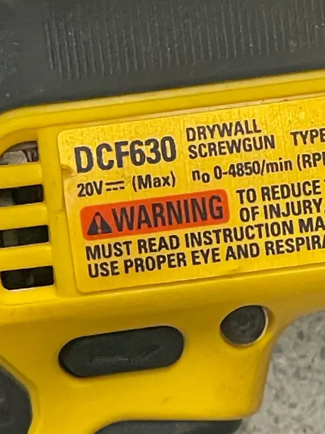 DeWALT DCF630 20V MAX XR Brushless Drywall Screwgun in Power Tools in Mississauga / Peel Region - Image 4