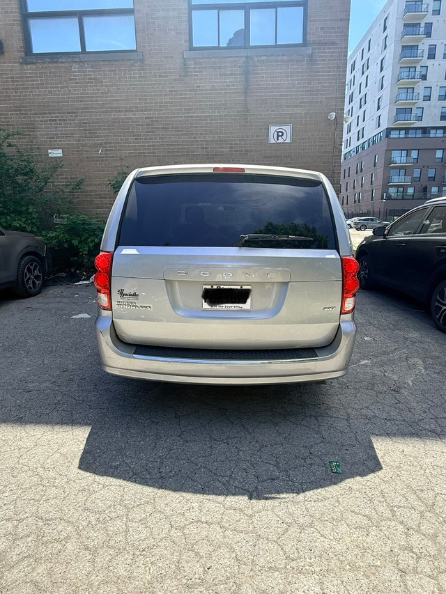 Dodge caravan 2014 sxt — photo 4