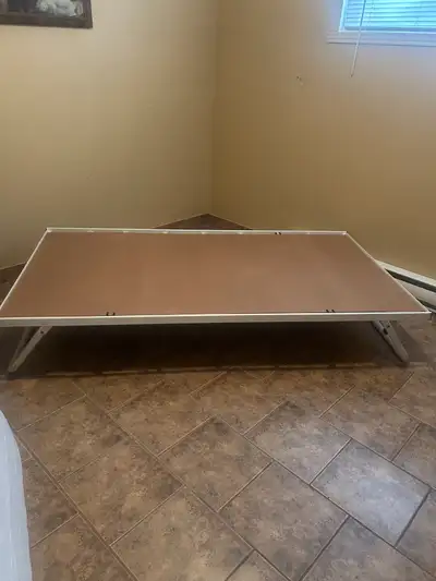 LIT PLIANT SUR ROULETTE, View more