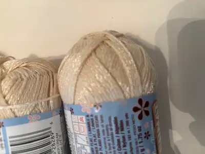 70% cotton 30% nylon Each ball is approximately 182 m or 200 yards Net weight per ball 50 g or 1.75...